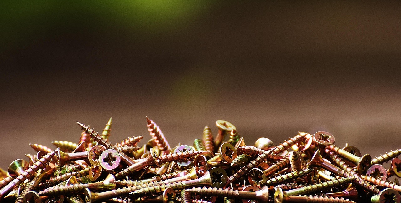 Roof Screws & Nails